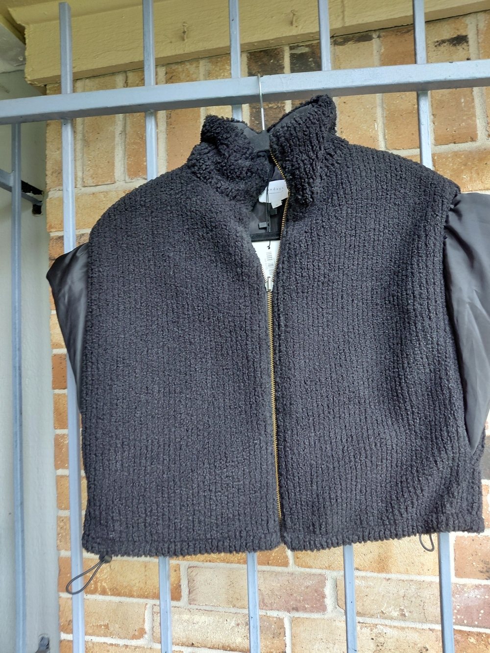 Black Women's Zip-Front Sherpa Vest